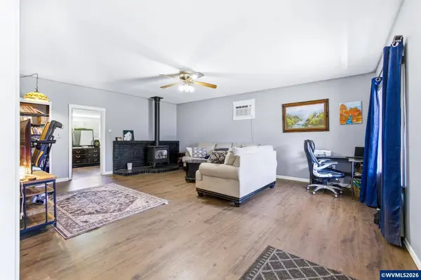 5226 Poplar St, Sweet Home, OR 97386