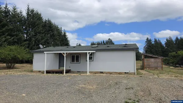 34125 Lacomb Rd, Lebanon, OR 97355