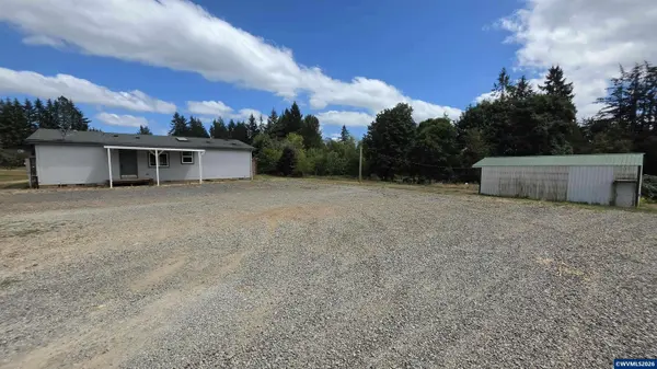 34125 Lacomb Rd, Lebanon, OR 97355