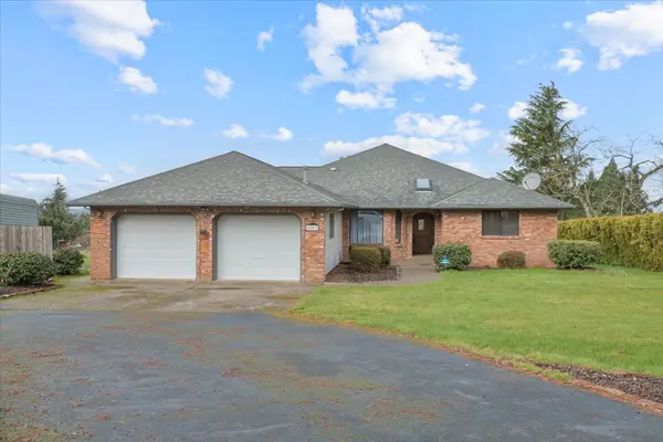 6593 Rippling Brook Dr SE, Salem, OR 97317-9260