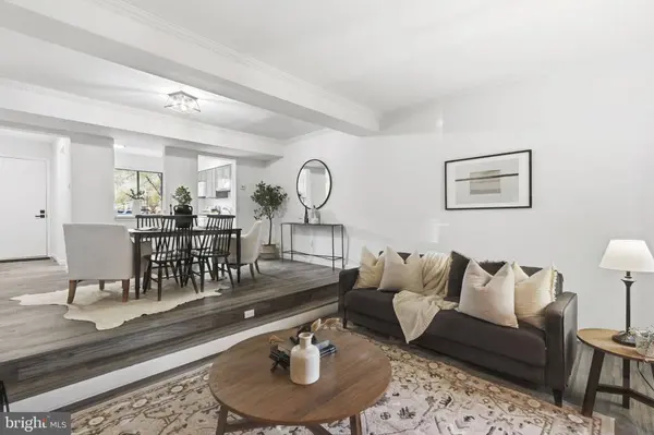 25 BOURBON CT, Parkville, MD 21234