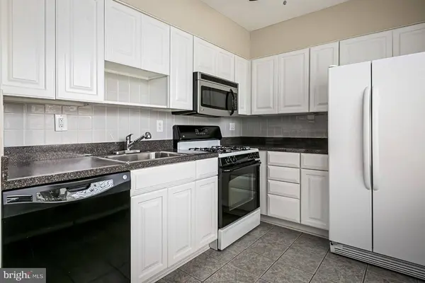 202 COVE RD, Essex, MD 21221