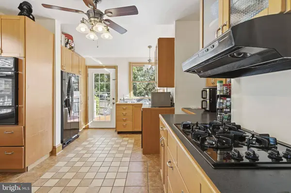 4413 MAPLE AVE, Baltimore, MD 21227