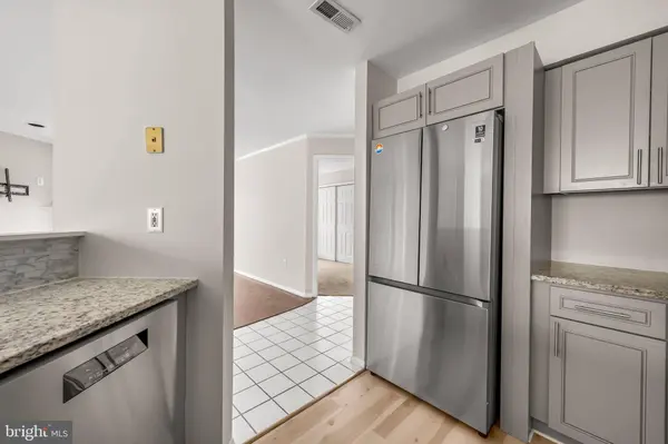 7648 STONY CREEK LN, Ellicott City, MD 21043