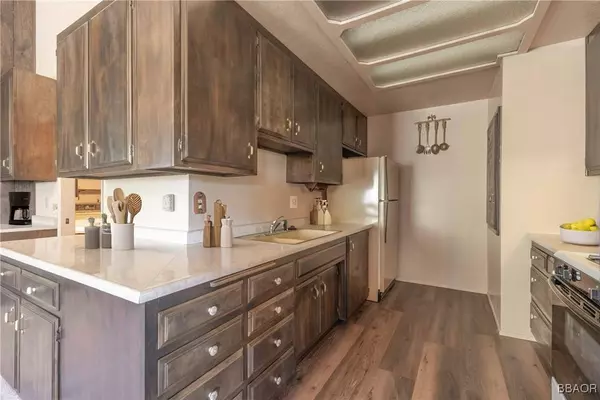 1095 Mount Verdi RD, Big Bear City, CA 92314