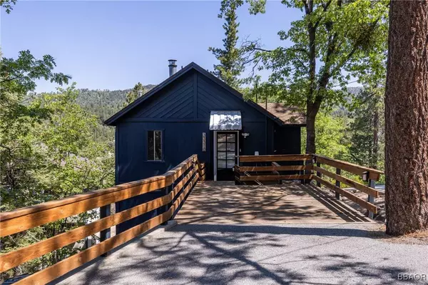 33310 Conway DR, Running Springs, CA 92308