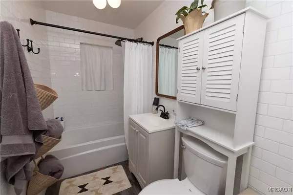 42897 Encino RD, Big Bear Lake, CA 92315