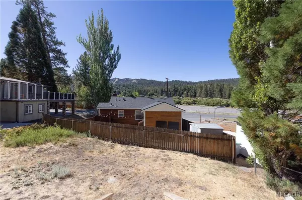 42897 Encino RD, Big Bear Lake, CA 92315