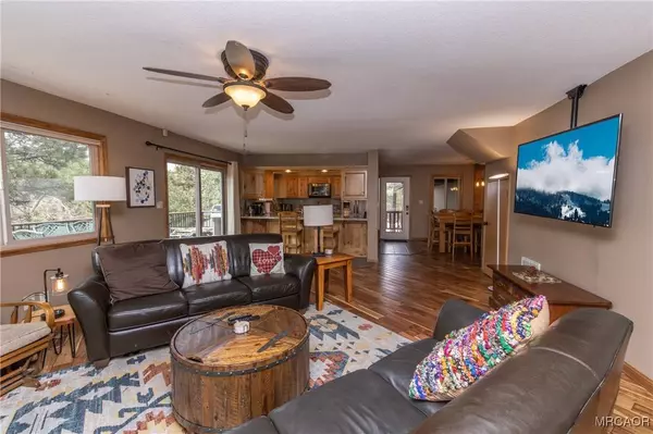 620 Villa Grove AVE, Big Bear Lake, CA 92315
