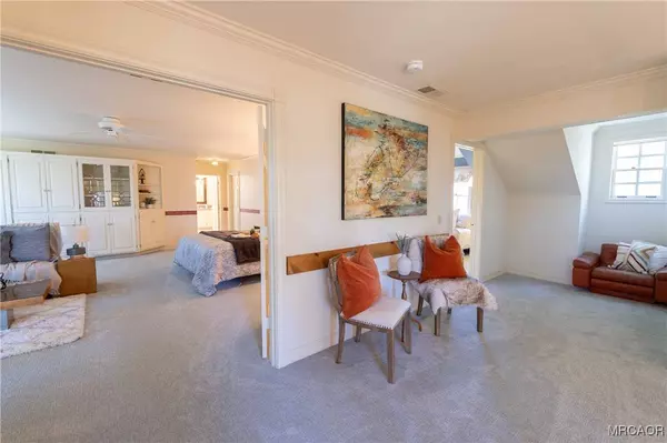 1660 Cascade RD, Big Bear City, CA 92314