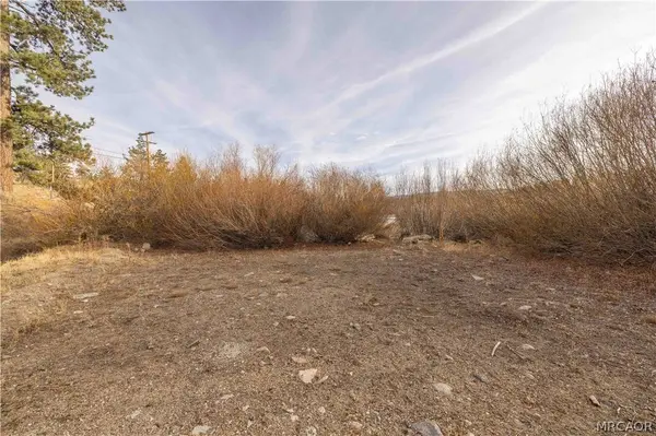 39271 Seminole DR, Fawnskin, CA 92333