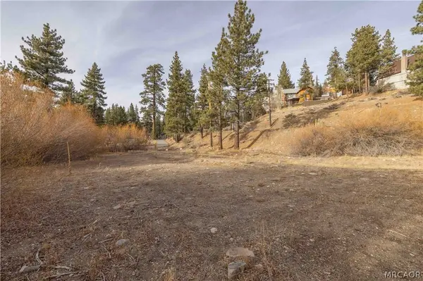 39271 Seminole DR, Fawnskin, CA 92333