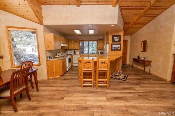617 Villa Grove AVE, Big Bear City, CA 92314
