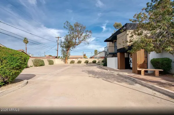 606 N STAPLEY Drive, Mesa, AZ 85203