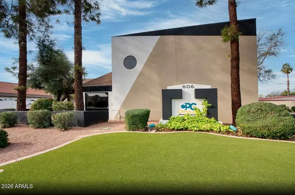 606 N STAPLEY Drive, Mesa, AZ 85203