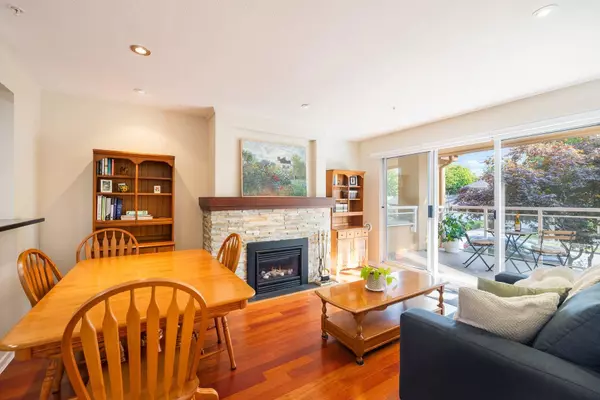 15155 22 AVE #210, Surrey, BC V4A 9T4