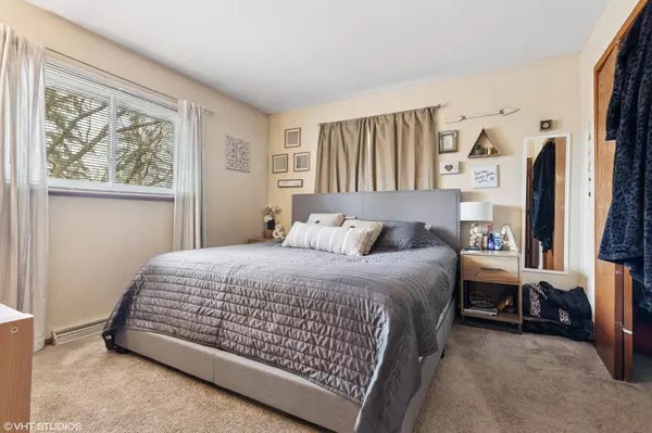 505 Shadyside CIR, Hopkins, MN 55343