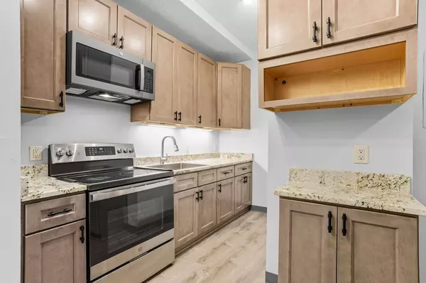 824 S 10th ST #10, Minneapolis, MN 55404