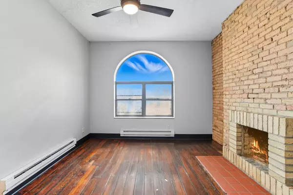 824 S 10th ST #10, Minneapolis, MN 55404