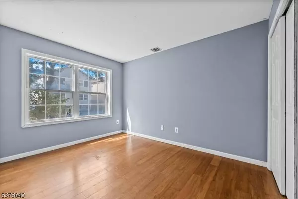 23 N 4Th St, Paterson City, NJ 07522