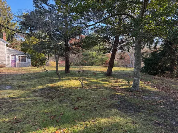 Osterville, MA 02655-1507,30 Pond St