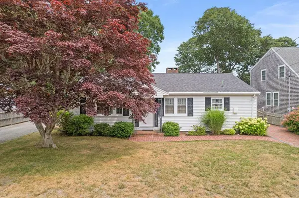 64 Ellsworth Drive, East Falmouth, MA 02536