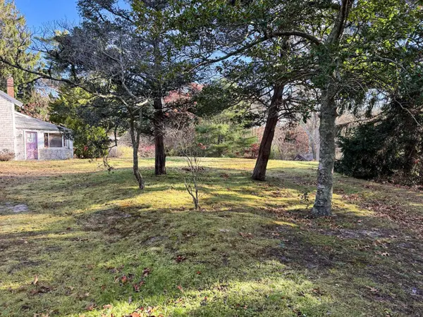30 Pond Street, Osterville, MA 02655
