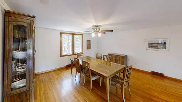 7 Bittersweet Lane, South Dennis, MA 02660