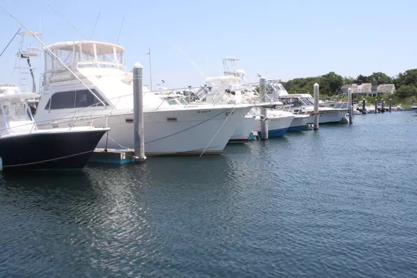 43 Stony Way, East Dennis, MA 02641