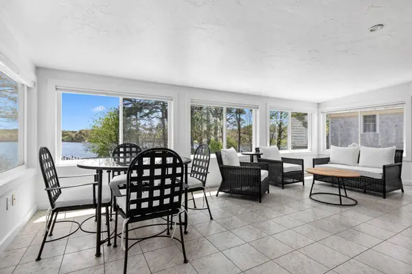 116 Mayflower Terrace, South Yarmouth, MA 02664