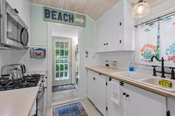 1205 Massasoit Road, Eastham, MA 02642