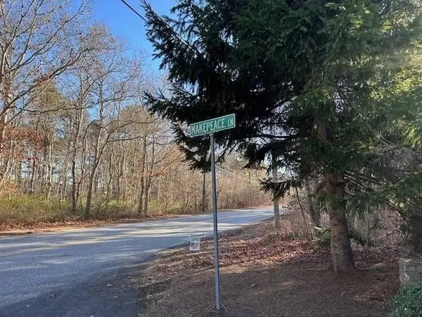 11 Makepeace Lane, Yarmouth, MA 02673