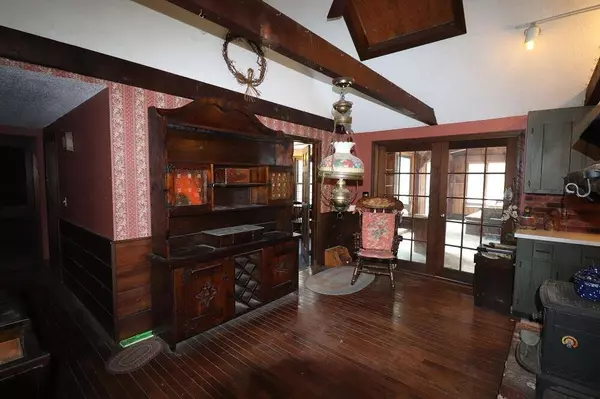 930 Old Bass River Road, Dennis, MA 02638