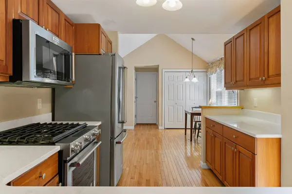 28 Wildflower Lane, Yarmouth Port, MA 02675