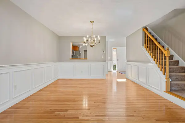 28 Wildflower Lane, Yarmouth Port, MA 02675