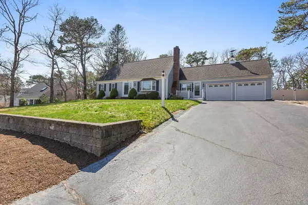 15 Greenwood Road, East Dennis, MA 02641