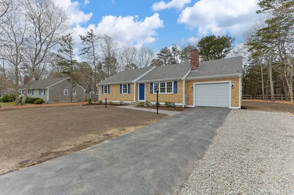 29 Timber Lane, East Dennis, MA 02641