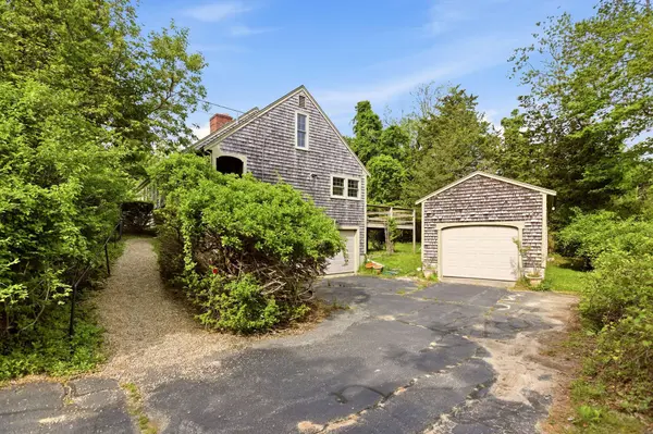 93 Robbins Circle, Dennis, MA 02638
