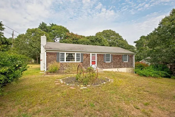 2 Oyster Road, Dennis, MA 02660
