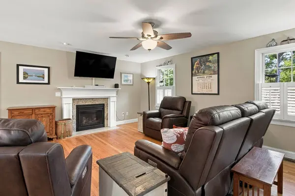 22 Cannon Hill Dr, Harwich, MA 02645
