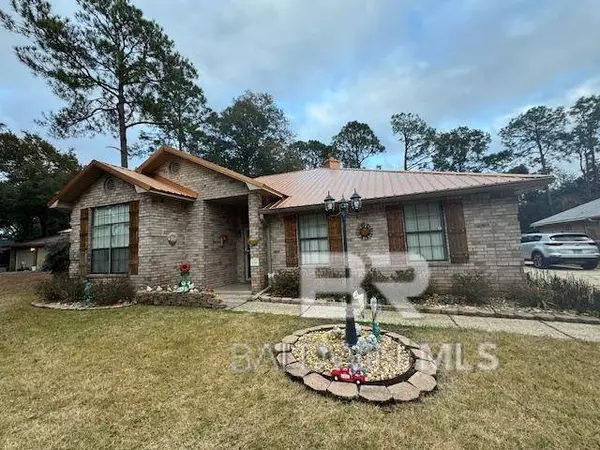 2565 Manuel Drive, Lillian, AL 36549