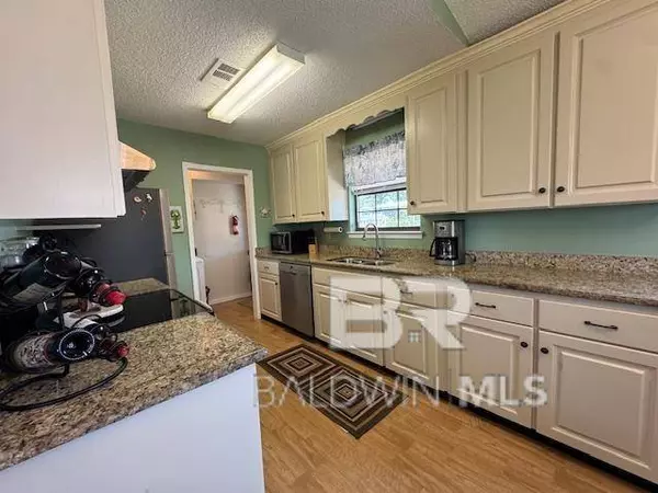 1598 Matias Drive, Lillian, AL 36549