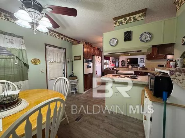 1558 Valencia Drive, Lillian, AL 36549