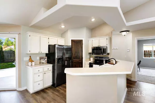 16920 N Chelford Loop, Nampa, ID 83687