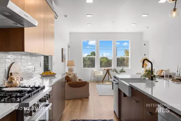 55 E State St, Eagle, ID 83616