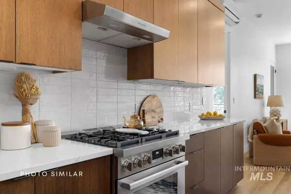 55 E State St, Eagle, ID 83616