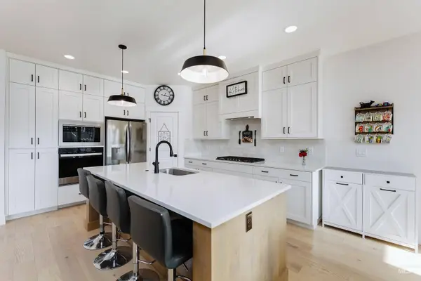 4201 E Grayson Dr., Meridian, ID 83642