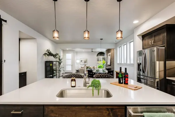 3174 S Hopes Well Way, Boise, ID 83716