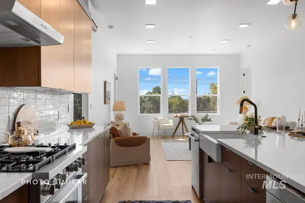 55 E State St, Eagle, ID 83616