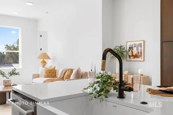 55 E State St, Eagle, ID 83616